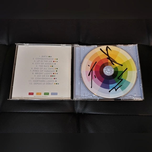 Signed 30 Seconds to Mars CD - Picture 1 of 4